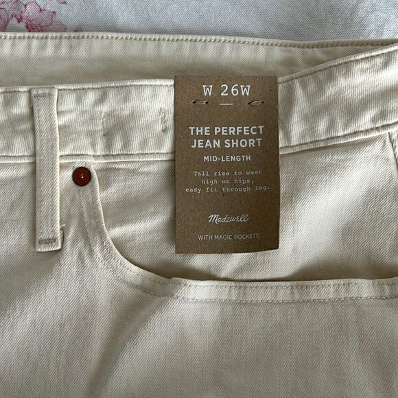 NWT Madewell Perfect Denim Shorts, Khaki, Size 26W - Picture 4 of 9